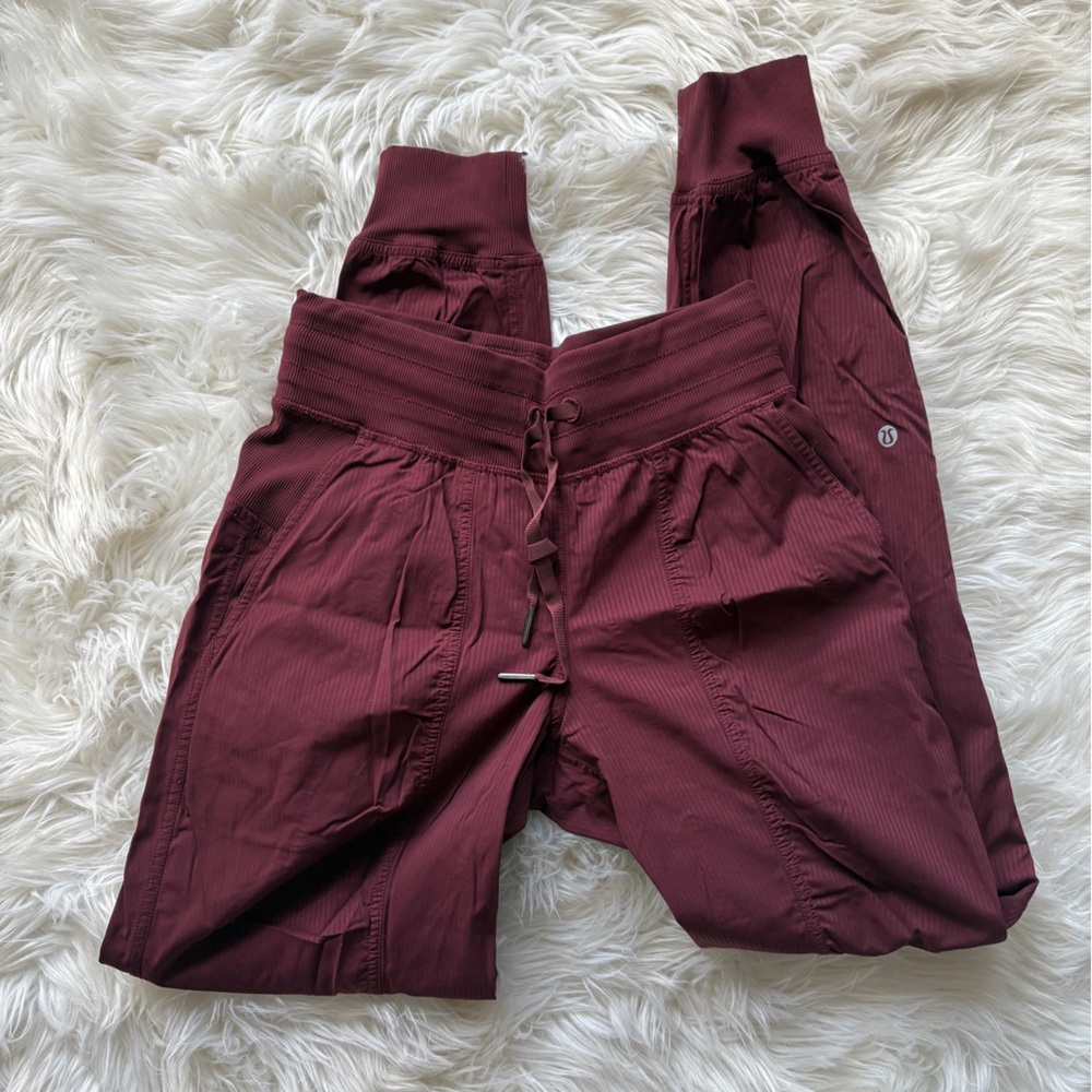 Lululemon joggers